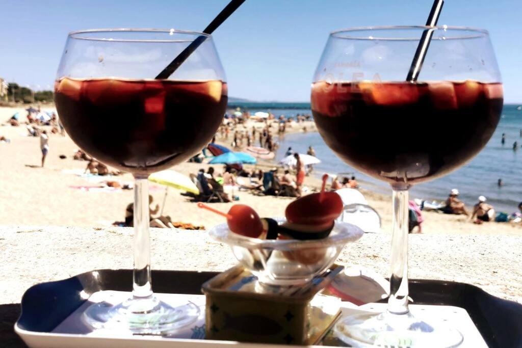 Appartement Le Port Dauphin : Vue Bateaux; Piscine; Cap D'agde Agde